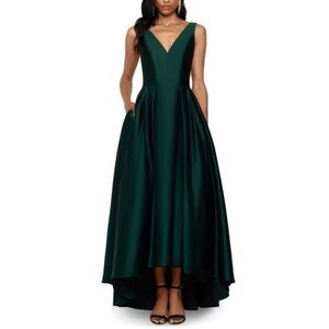 Betsy & Adam Green Dress